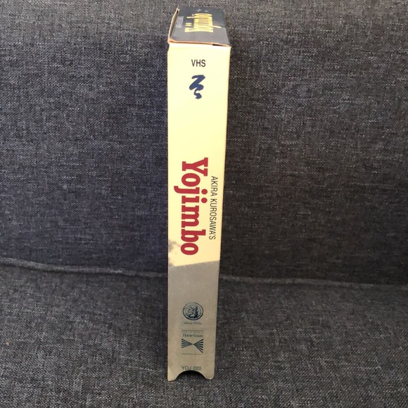 Yojimbo [VHS] Toshirô Mifune, Eijirô Tôno, Tatsuya Nakadai, Yôko Tsukasa, Isuzu - Picture 6 of 10
